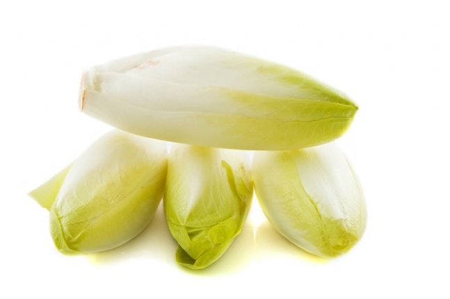 Hindiba (Endive) nedir? Hindibanın 11 Şaşırtıcı Sağlık Faydası